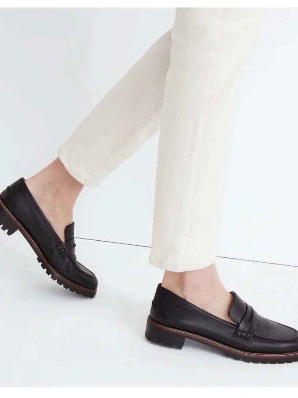 NWOT- Madewell- The Corinne Lugsole Leather Loafer. Size: 5.5